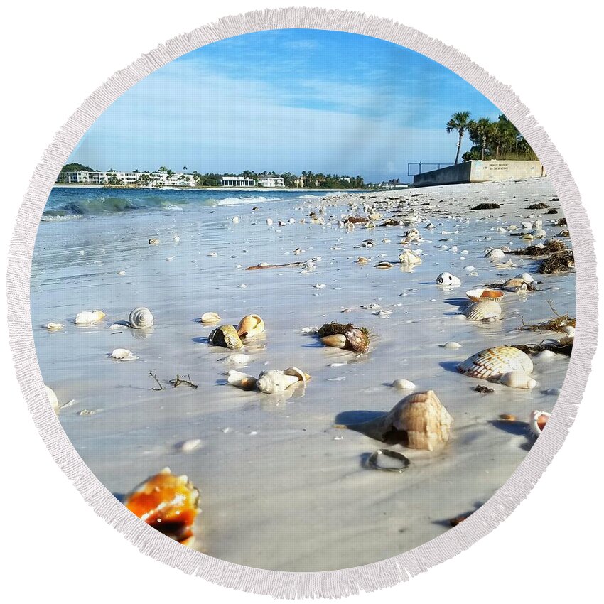 Lido Beach Round Beach Towel featuring the photograph Lido Beach Sea Shells 1 by Lou Ann Bagnall