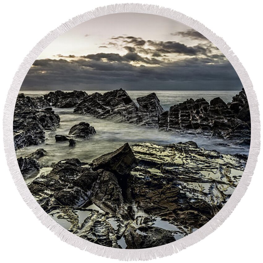 Lorne Round Beach Towel featuring the photograph Lines of Time by Mark Lucey