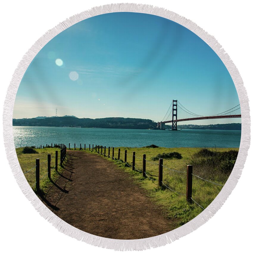 Bridge Round Beach Towel featuring the photograph Lonely path with the golden gate bridge in the background by Amanda Mohler