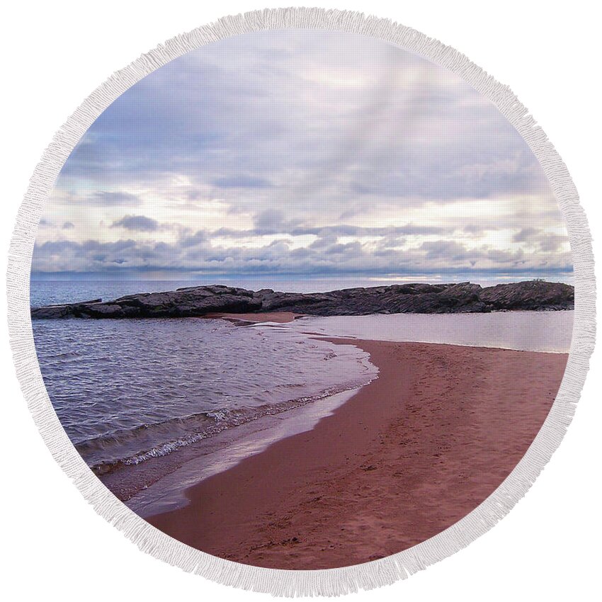 Lake Superior Round Beach Towel featuring the photograph Long Rock In Lake Superior by Phil Perkins