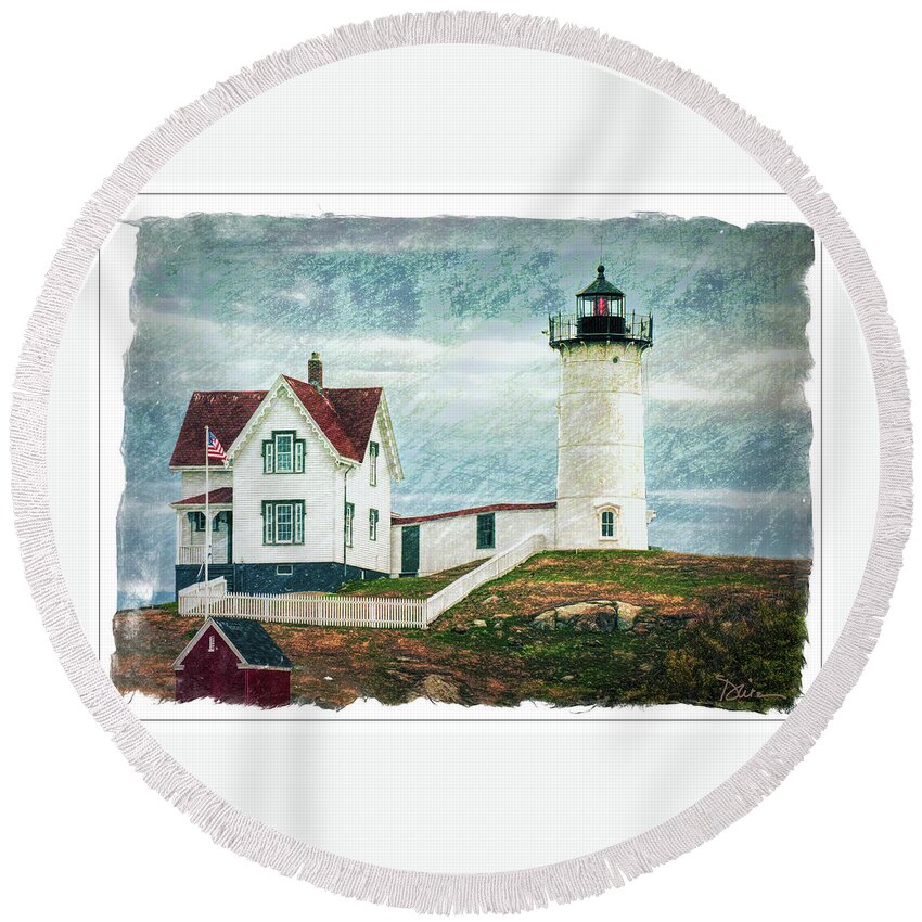 Lighthouse Round Beach Towel featuring the photograph Maine Lighthouse by Peggy Dietz