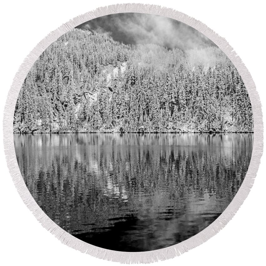 Hike Round Beach Towel featuring the photograph Mason Lake Black and White 2 by Pelo Blanco Photo