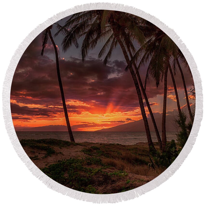 Sunset Round Beach Towel featuring the photograph Maui Sunset 1 by Susan Rissi Tregoning