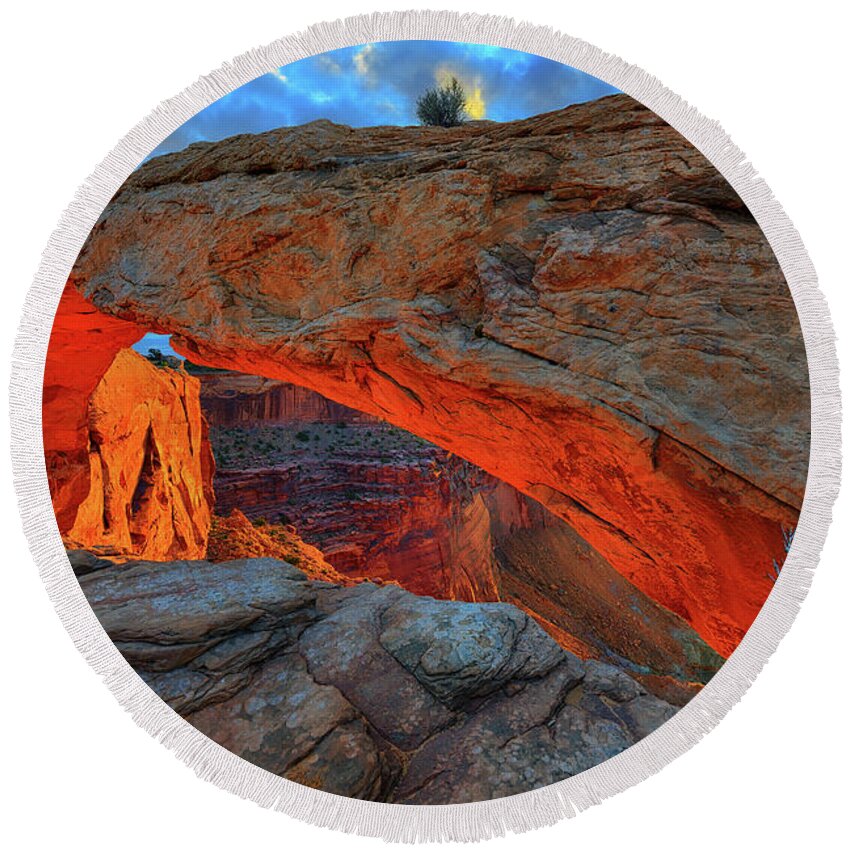 Mesa Arch Round Beach Towel featuring the photograph Mesa Arch Morning Light by Greg Norrell