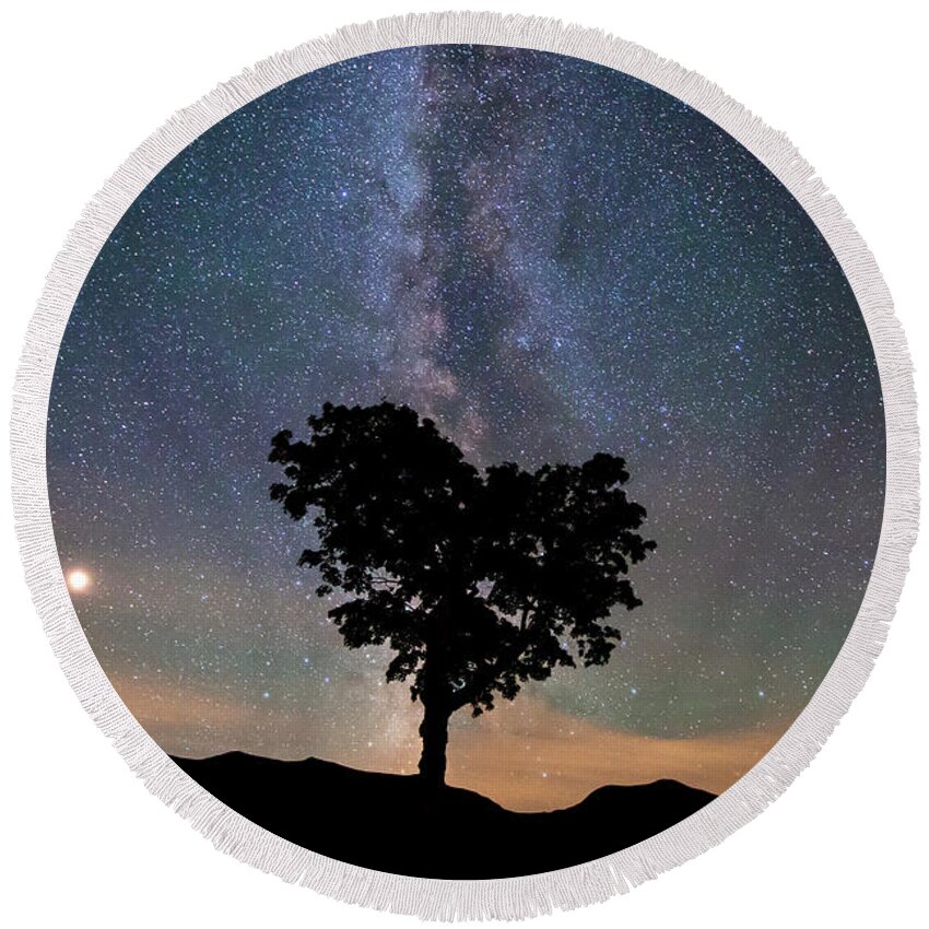 Milky Way Round Beach Towel featuring the photograph Milky Way, Mars and Heart Tree by White Mountain Images
