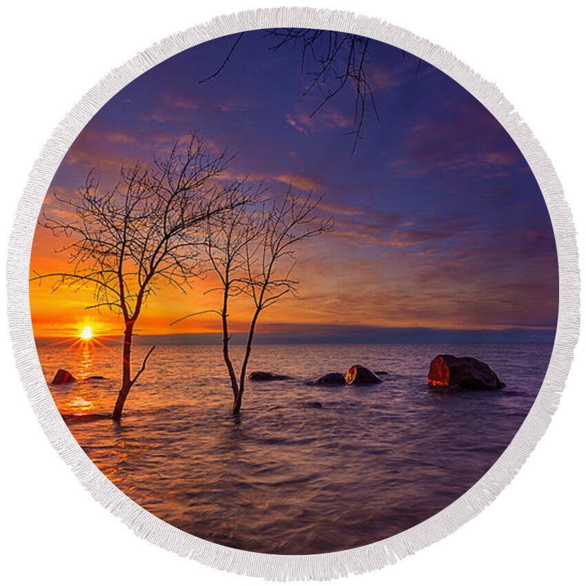 Boulder Point Round Beach Towel featuring the photograph Milwaukee Rising by Andrew Slater