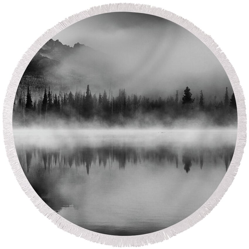 Lake Round Beach Towel featuring the photograph Misty Morning by Cat Connor