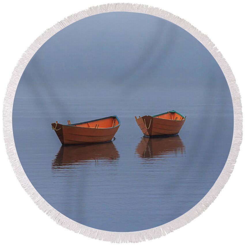 Boat Round Beach Towel featuring the photograph Misty Morning by Rob Davies