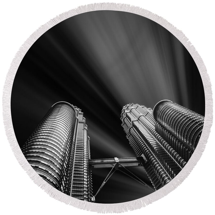Skyscraper Round Beach Towel featuring the photograph Modern skyscraper black and white picture by Stefano Senise