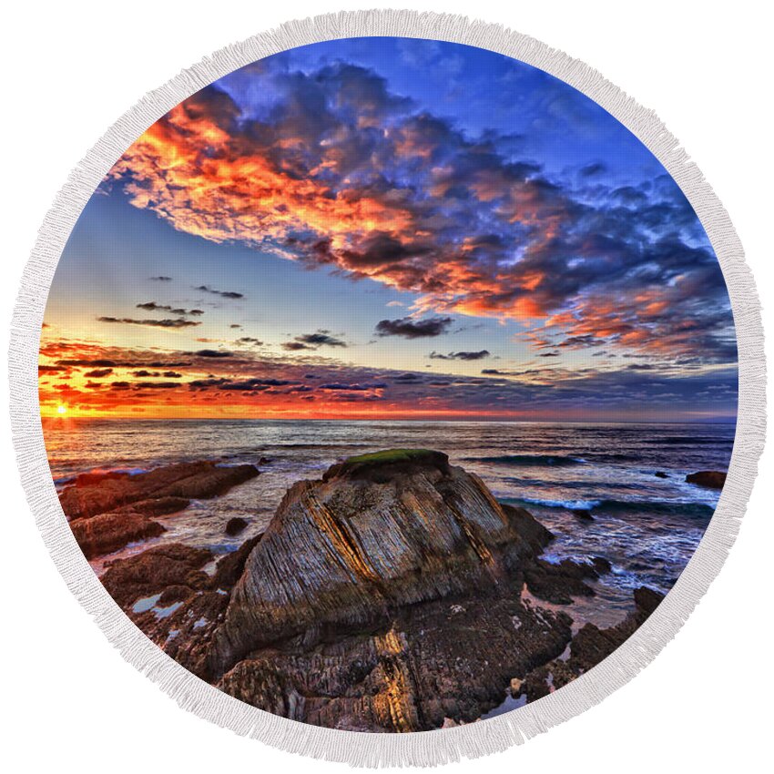 Sunset Round Beach Towel featuring the photograph Montana de Oro sunset by Beth Sargent