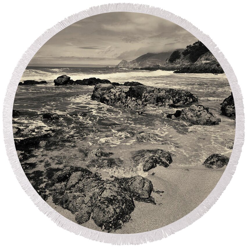 Landscape Round Beach Towel featuring the photograph Montara Beach I Toned by David Gordon