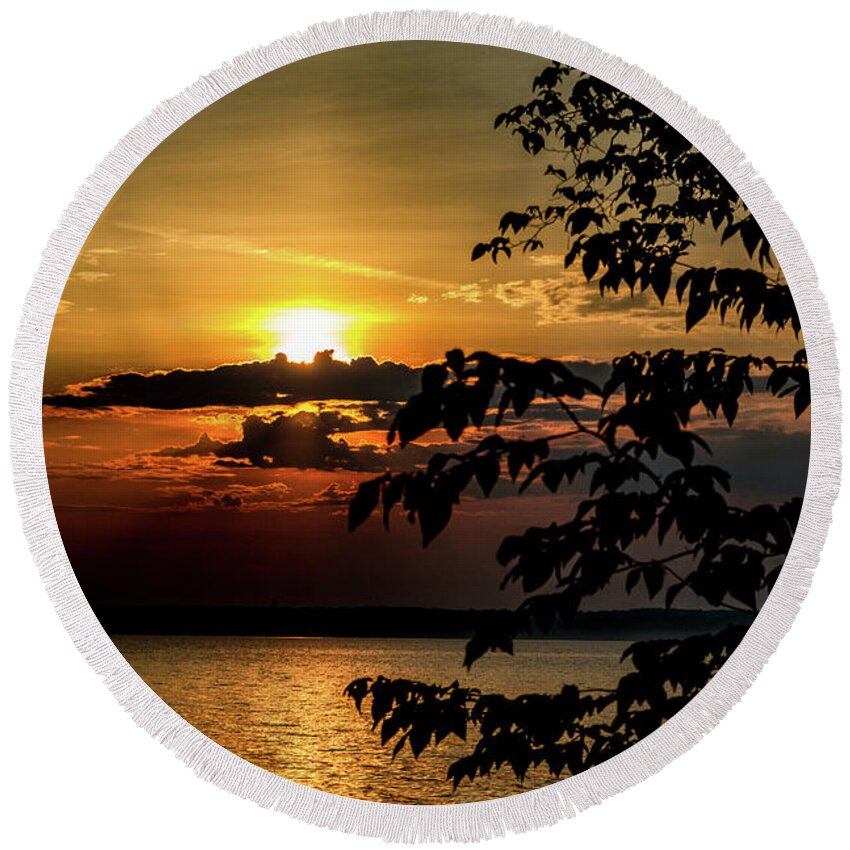 Sunrise Round Beach Towel featuring the photograph Morning Glory by William Norton