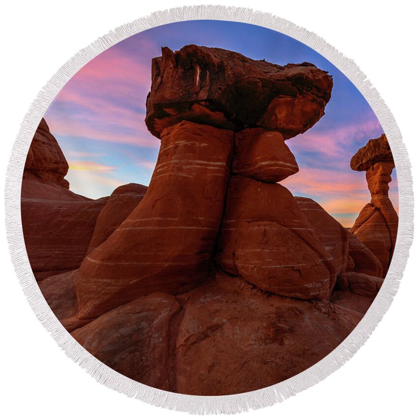 Paria Round Beach Towel featuring the photograph Morning Hoodoo by Mike Lang