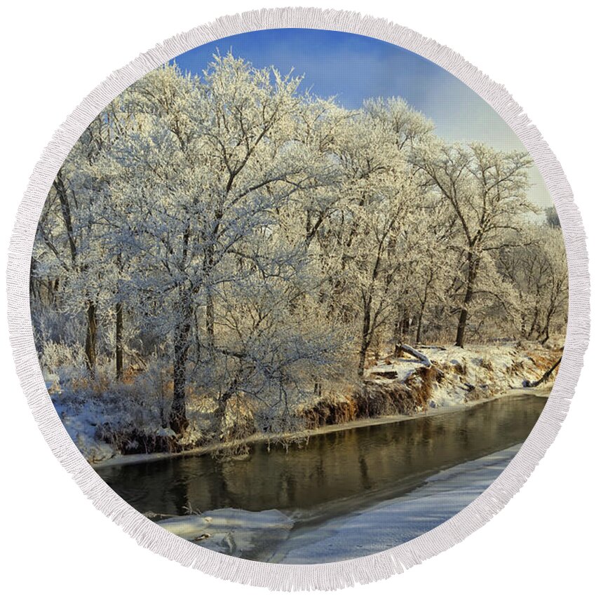 Winter Landscape Round Beach Towel featuring the photograph Morning Icing Along the Creek by Bruce Morrison