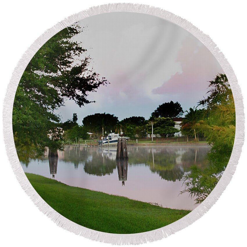 River Round Beach Towel featuring the photograph Morning Reflections by Judy Hall-Folde