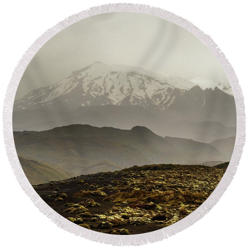 Mountain Round Beach Towel featuring the photograph Mt Ruapehu by Werner Padarin
