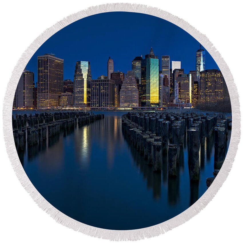 World Trade Center Round Beach Towel featuring the photograph New York City Moonset by Susan Candelario