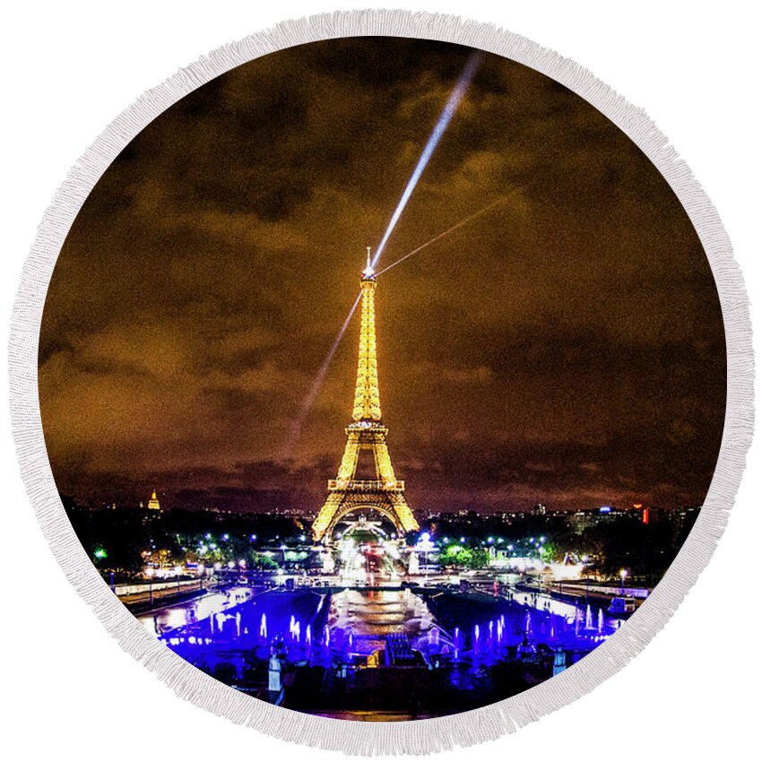 Breakdancer Round Beach Towel featuring the photograph Nighttime Eiffel Tower by Julian Starks