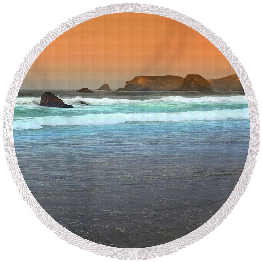 Foggy Round Beach Towel featuring the photograph North Coast Morning Glowing Fog by Frank Wilson