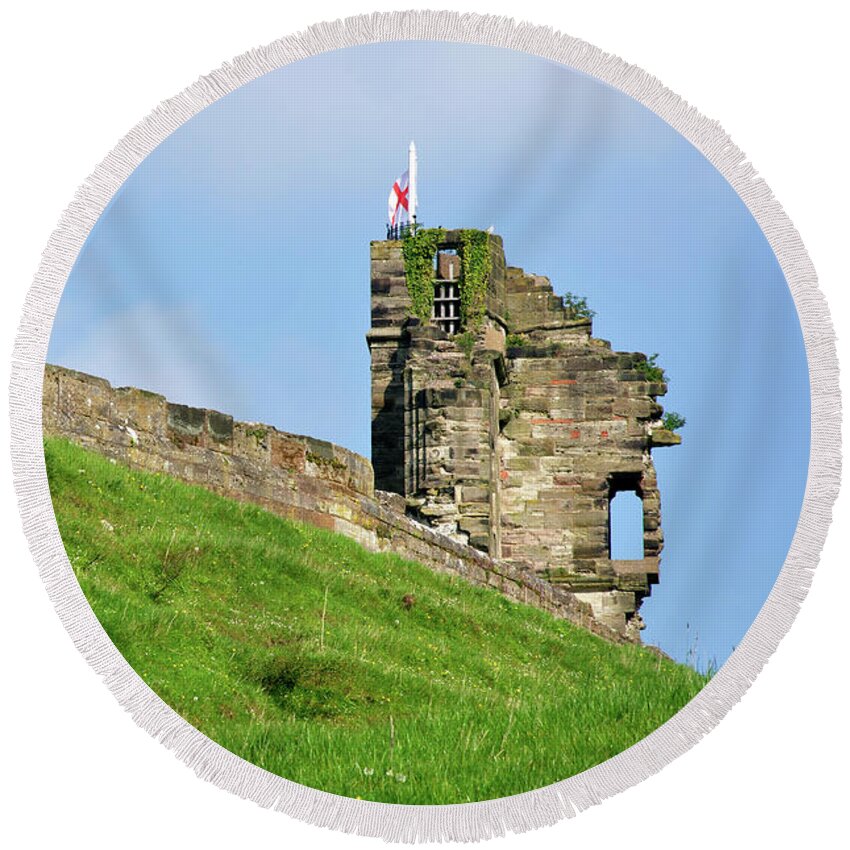 Europe Round Beach Towel featuring the photograph North Tower, Tutbury Castle by Rod Johnson