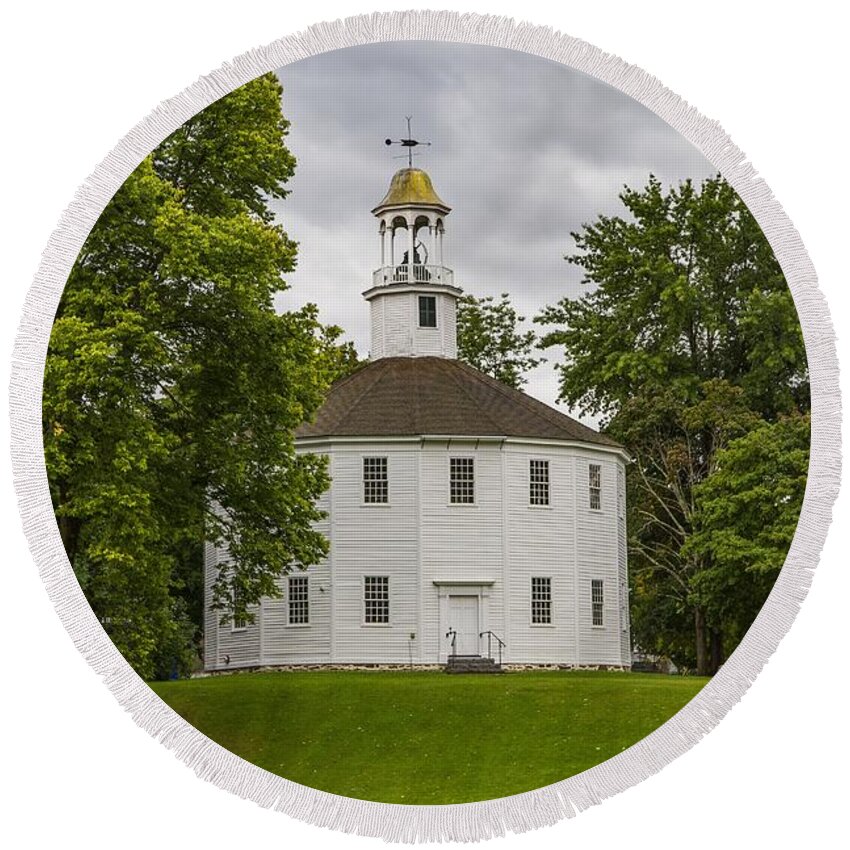 Church Round Beach Towel featuring the photograph Old Round Church by Kevin Craft
