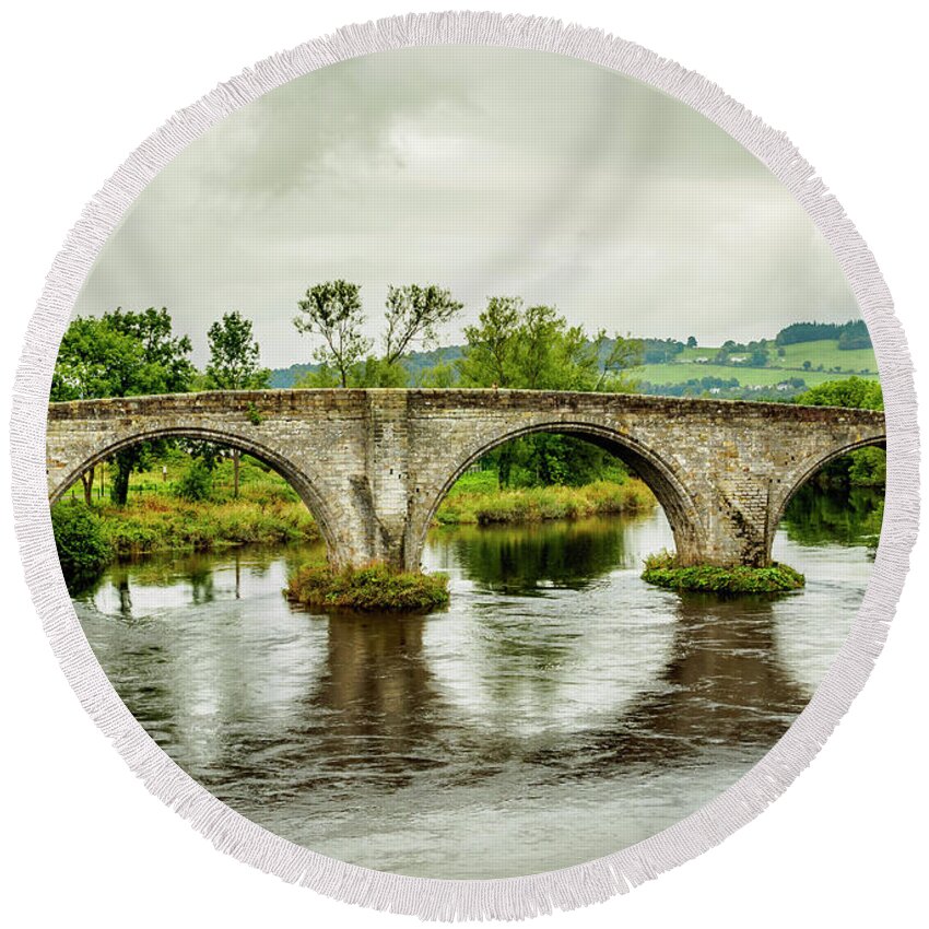 Stirling Round Beach Towel featuring the photograph Old Stirling Bridge by Karol Kozlowski