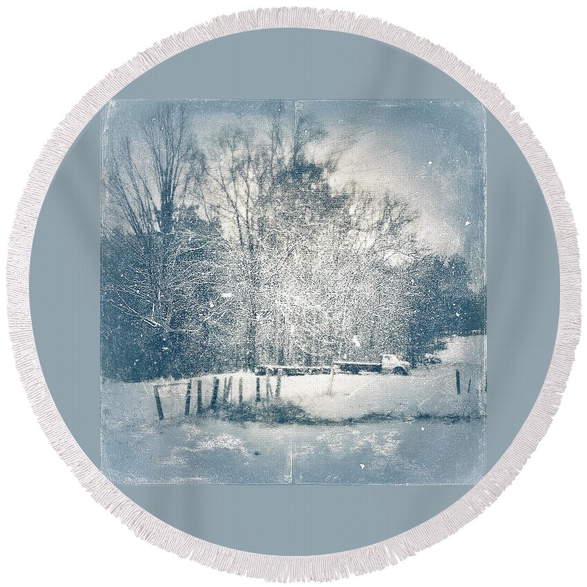 Snow Round Beach Towel featuring the photograph The glow of memory in the snow by Melissa D Johnston