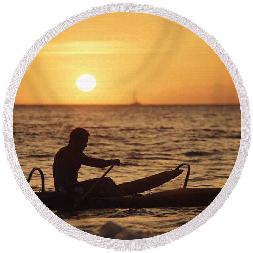 Afternoon Round Beach Towel featuring the photograph One Man Canoe by Sri Maiava Rusden - Printscapes