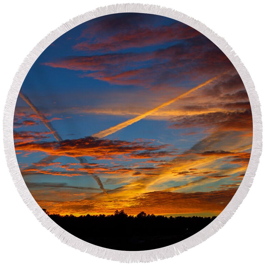  Sunset Round Beach Towel featuring the photograph Painted Skies by Alana Thrower