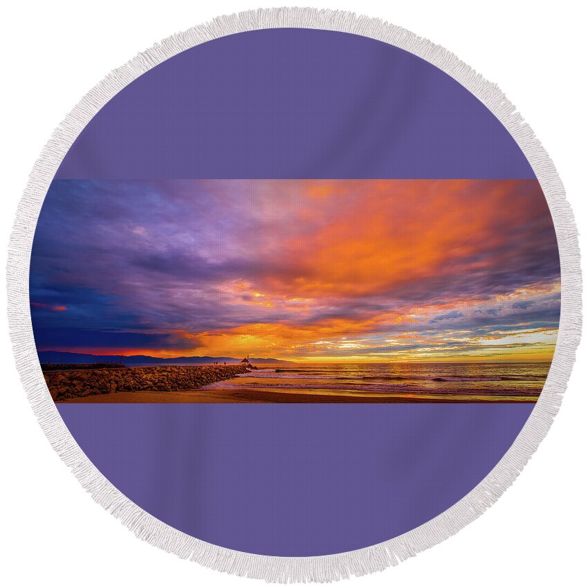 Banderas Round Beach Towel featuring the photograph Paradise Village Sunset by Paul LeSage