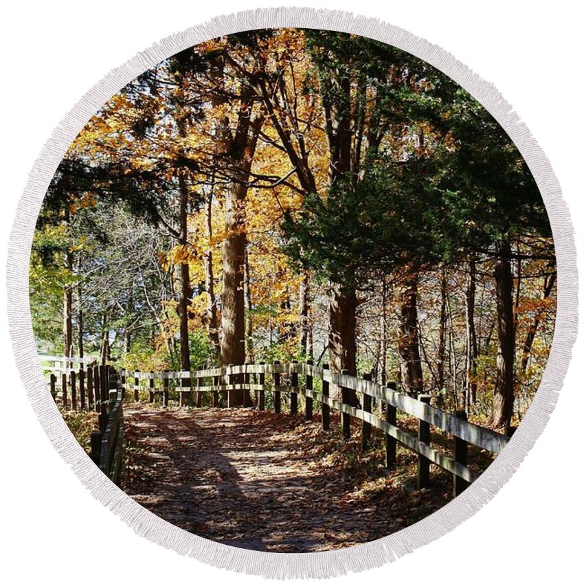 Mississippi Palisade State Park Round Beach Towel featuring the photograph Path to a New Adventure by Bruce Bley