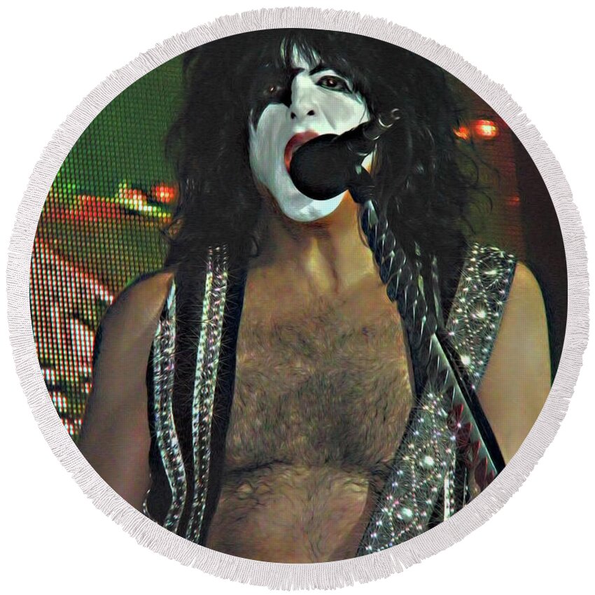 Paul Stanley - Kiss Round Beach Towel featuring the photograph Paul Stanley by Vivian Martin