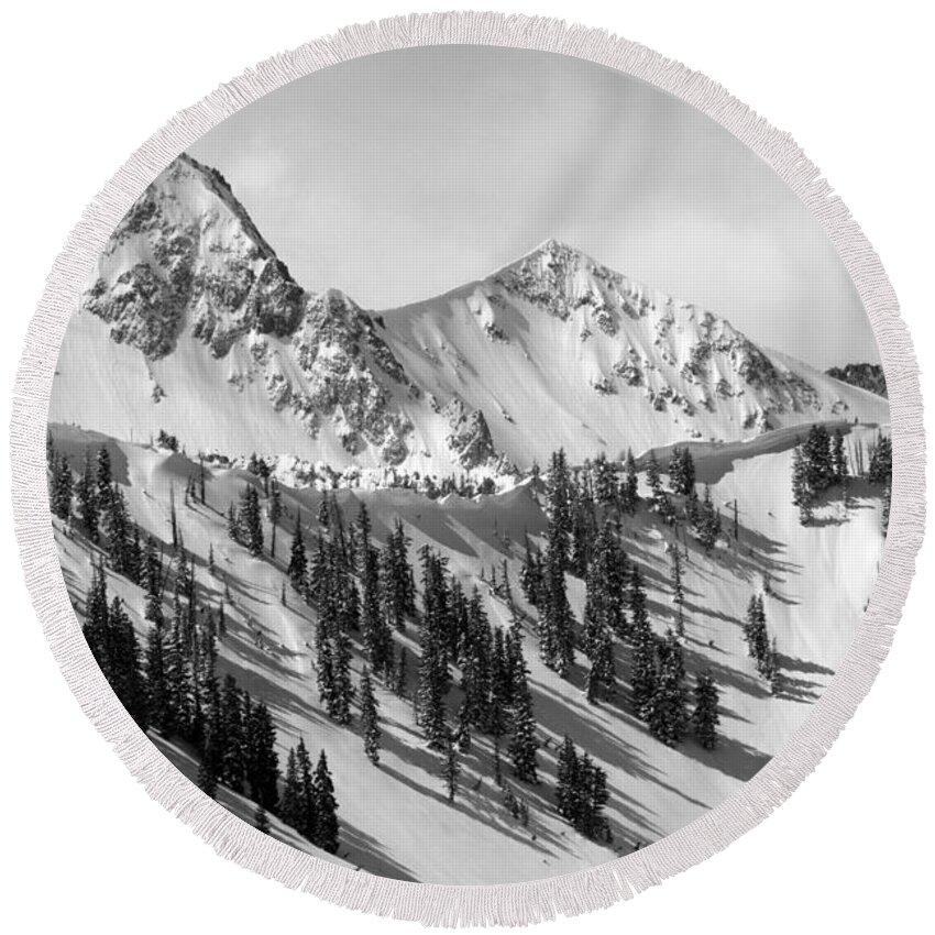 Black And White Round Beach Towel featuring the photograph Pfeifferhorn - Little Cottonwood Canyon by Brett Pelletier