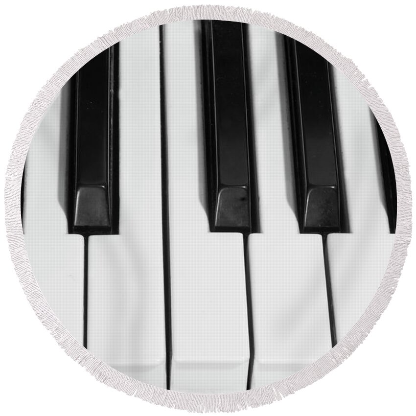 Piano Round Beach Towel featuring the photograph Piano Octave BW by James BO Insogna