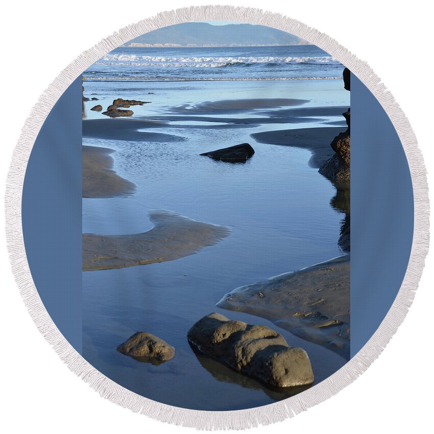 Ocean Round Beach Towel featuring the photograph Point Reyes Shore by D Patrick Miller