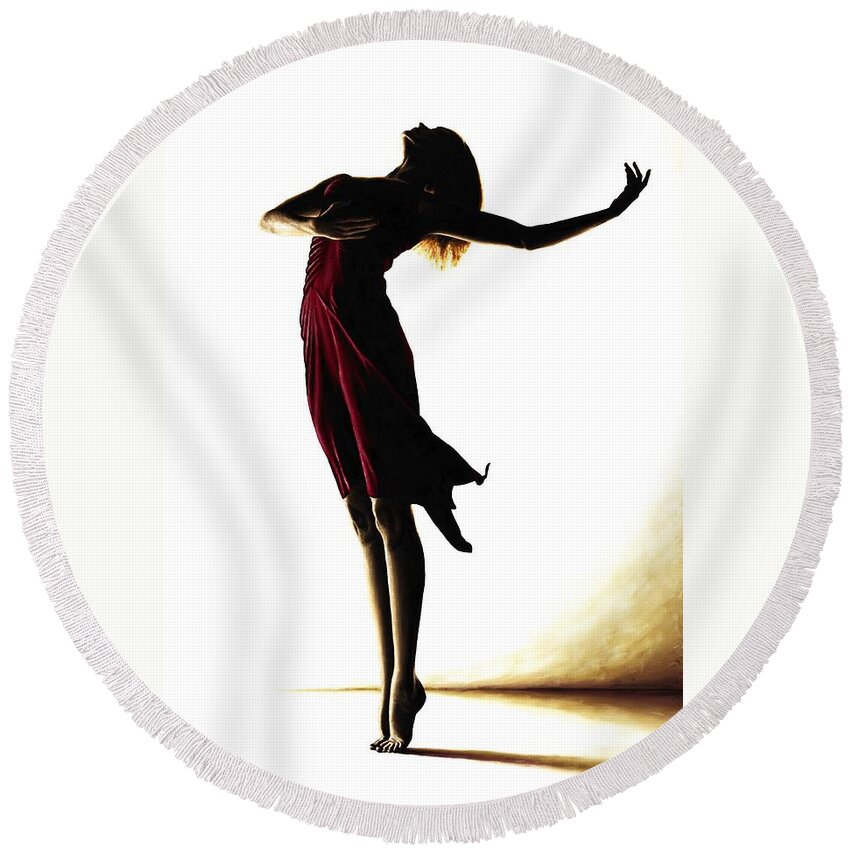 Ballet Round Beach Towel featuring the painting Poise in Silhouette by Richard Young
