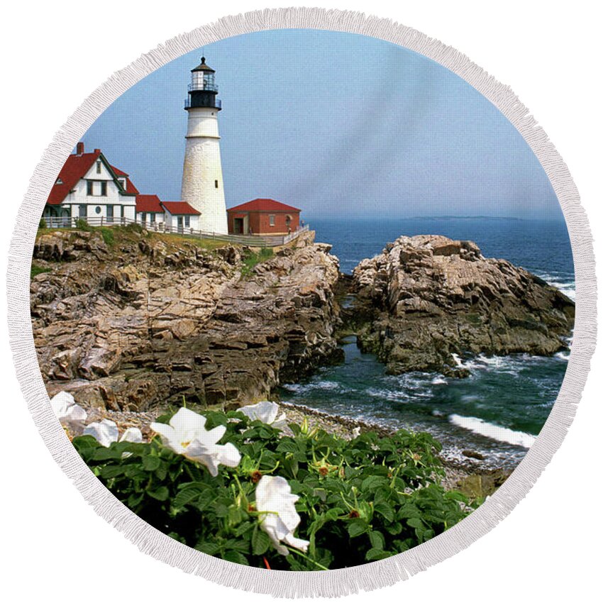 Lighthouse Round Beach Towel featuring the photograph Portland Head Lighthouse by Kevin Shields