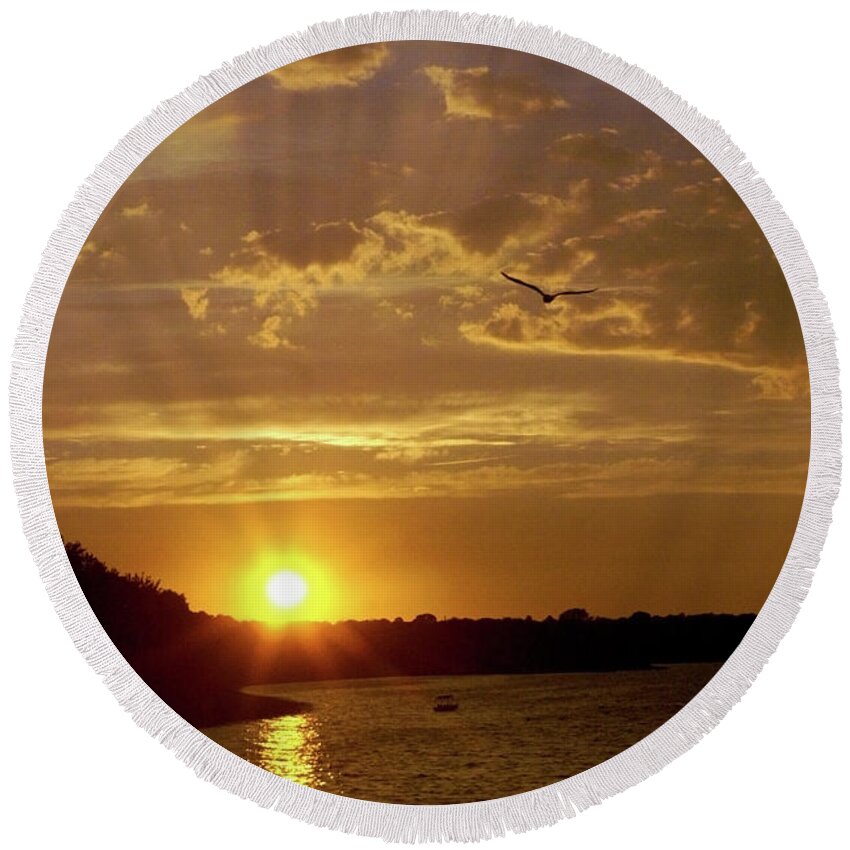 Prudence Island Round Beach Towel featuring the photograph Potters Cove Sunset by Garrett Sheehan