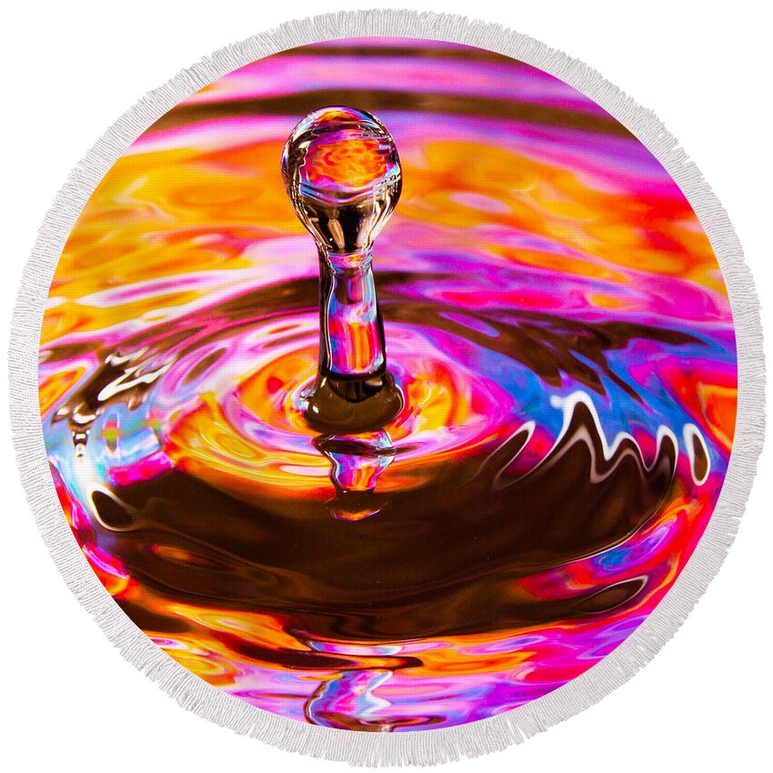 Abstract Round Beach Towel featuring the photograph Psychedelic Water Drop by SR Green
