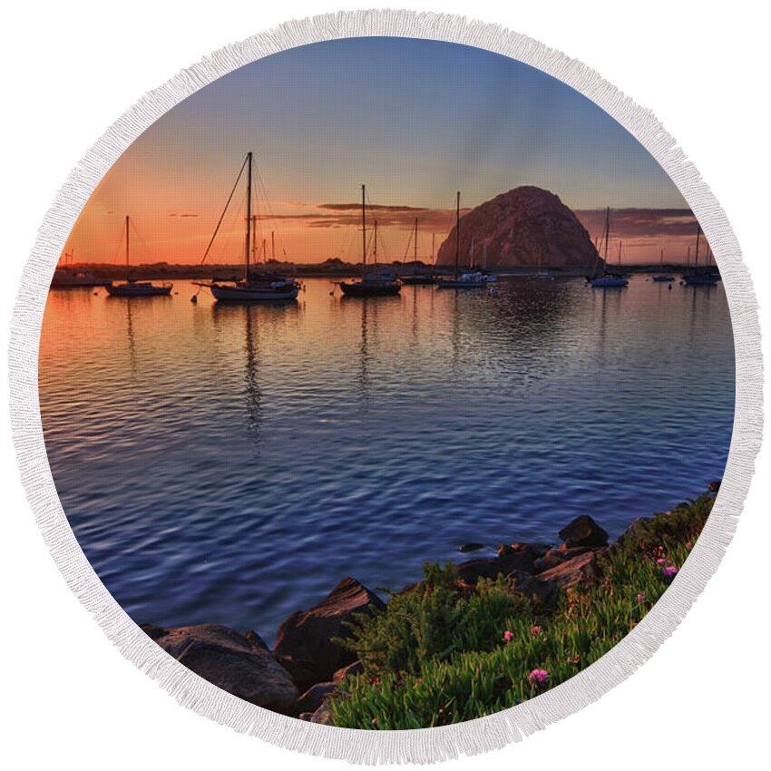 Morro Bay Round Beach Towel featuring the photograph Quite Sunset by Beth Sargent