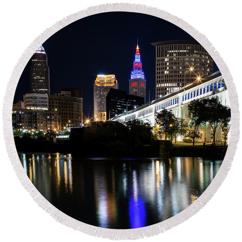  Cleveland Skyline Round Beach Towel featuring the photograph Red and Blue In Cleveland by Dale Kincaid