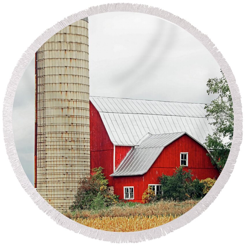 Red Barn Round Beach Towel featuring the photograph Red Barn and Silo 4460 by Jack Schultz