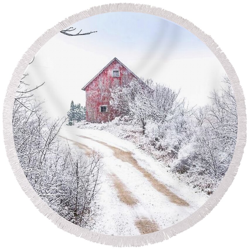 Winter Round Beach Towel featuring the photograph Red Barn in Winter by Patti Raine