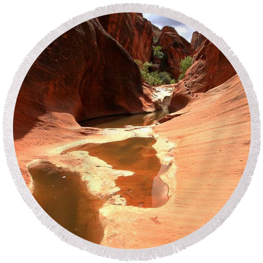 Red Cliffs Round Beach Towel featuring the photograph Red Cliffs Pools by Adam Jewell