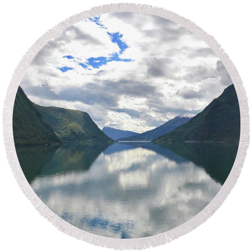 Skjolden Round Beach Towel featuring the photograph Reflecting Skjolden. by Terence Davis