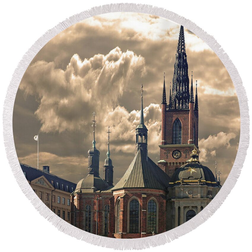 Sweeden Round Beach Towel featuring the photograph Riddarholm Church - Stockholm by Jeff Burgess