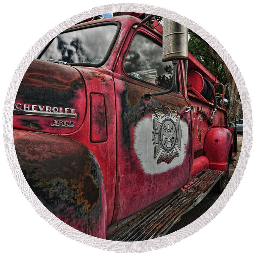 Fire Truck Round Beach Towel featuring the photograph Ridgway Fire Truck by Randy Rogers