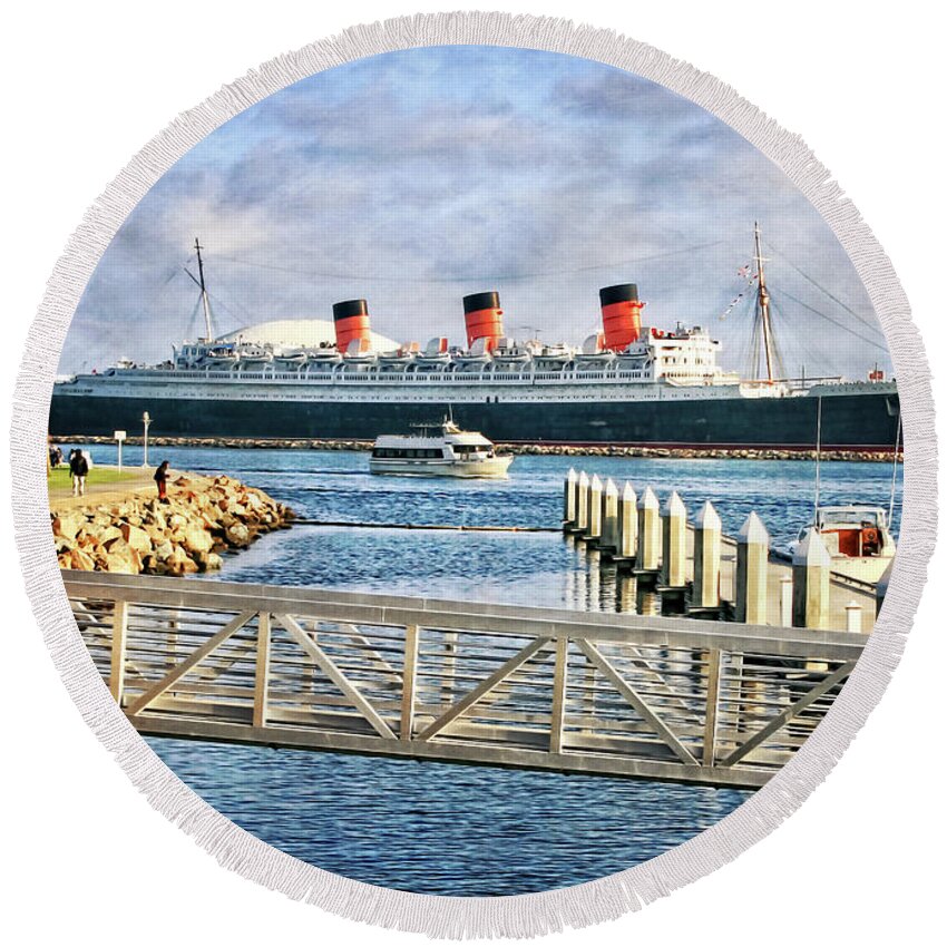 Rms Queen Mary Round Beach Towel featuring the photograph RMS Queen Mary by Gabriele Pomykaj