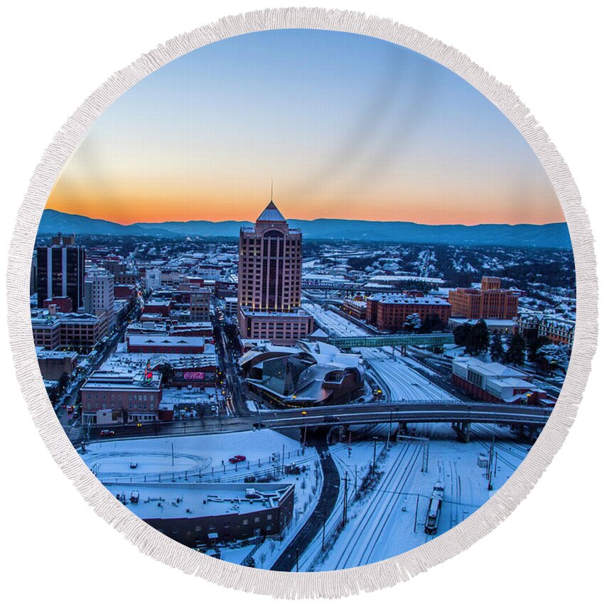 Roanoke Round Beach Towel featuring the photograph Roanoke Sunset by Star City SkyCams