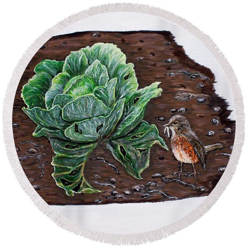 Robin Round Beach Towel featuring the painting Robin in the Gardin by Judy Kirouac